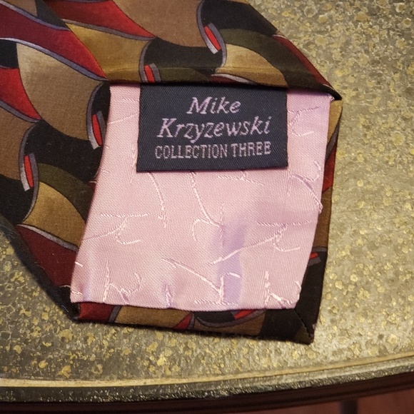 Jimmy V Necktie - Picture 3 of 3